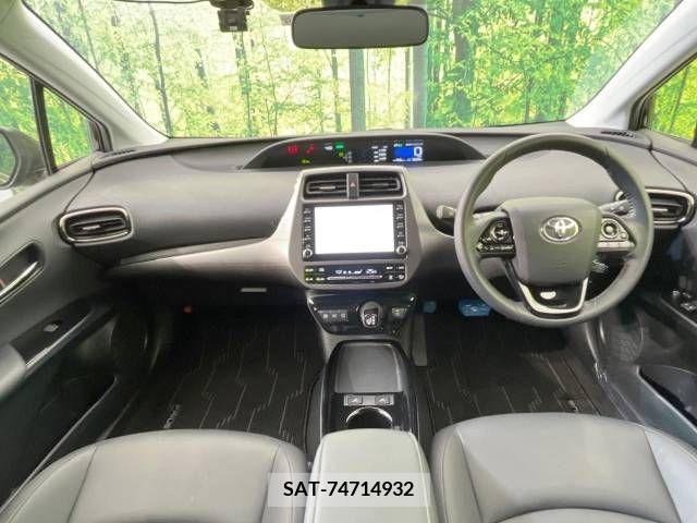 Toyota PRIUS 2022-09 322513-1
