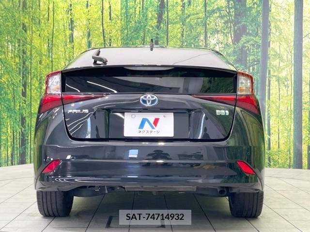 Toyota PRIUS 2022-09 322513-15