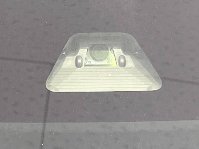 Toyota ROOMY 2018-08 27425-2