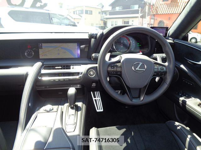 Lexus LC 2022-08 354246-1
