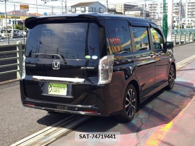 Honda STEP WGN 2015-02 286247-1
