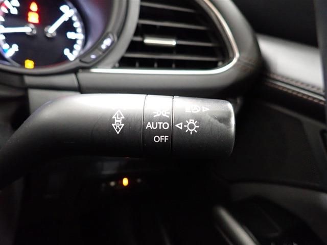 Mazda MAZDA3 2019-09 9762-21