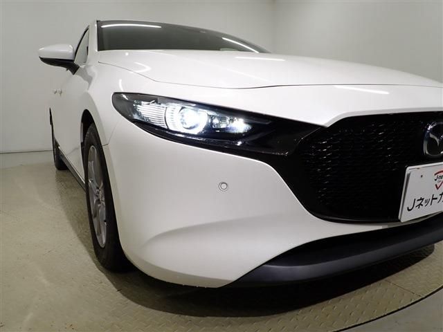 Mazda MAZDA3 2019-09 9762-8