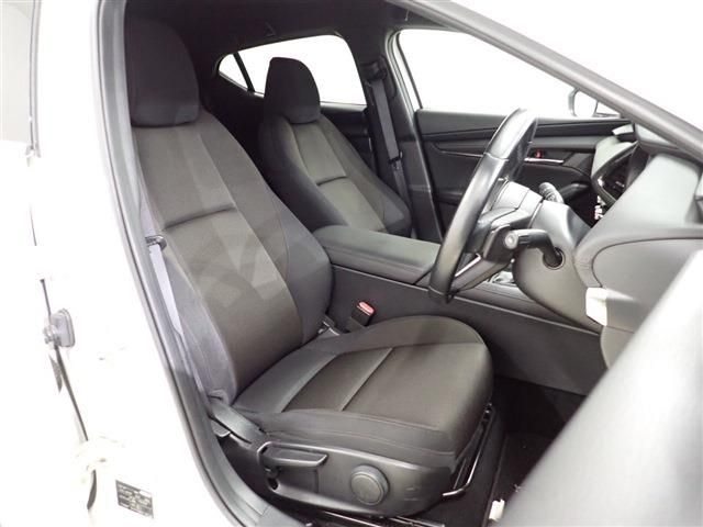 Mazda MAZDA3 2019-09 9762-27