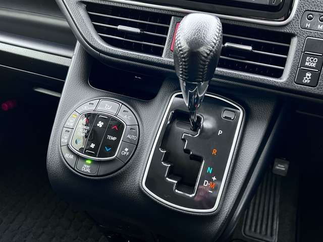 Toyota VOXY 2016-02 18533-14
