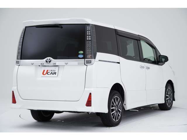 Toyota VOXY 2016-02 18533-19