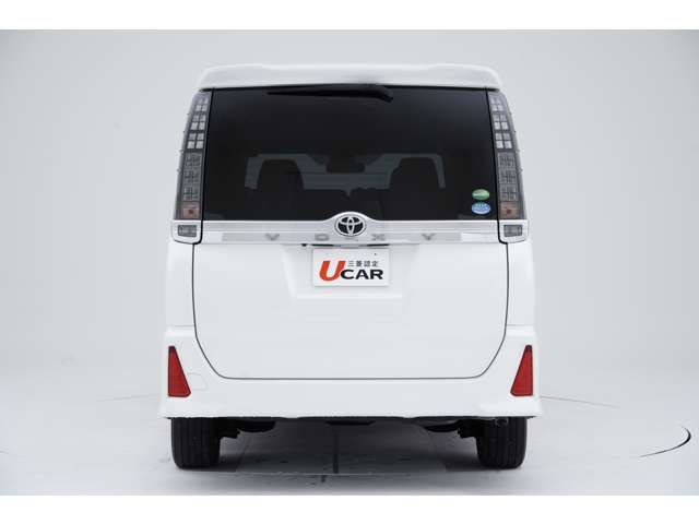 Toyota VOXY 2016-02 18533-18