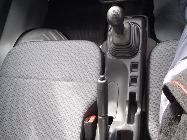 Nissan CLIPPER 2017-09 418-11