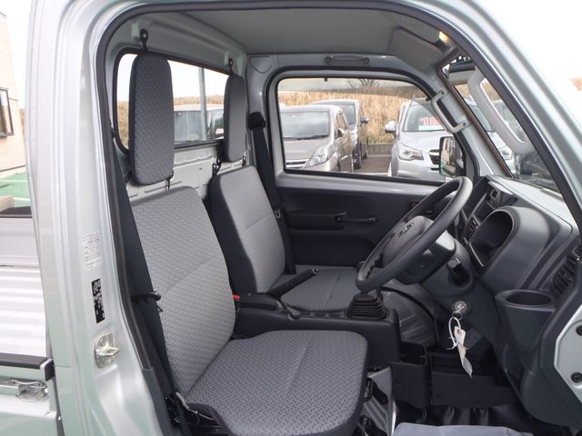 Nissan CLIPPER 2017-09 418-10