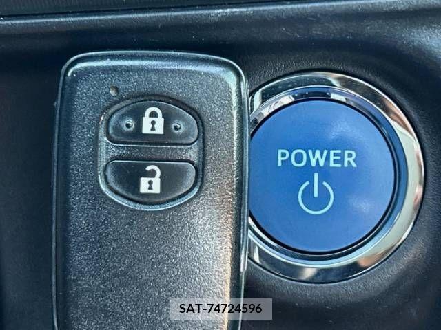 Toyota AQUA 2015-11 395694-6