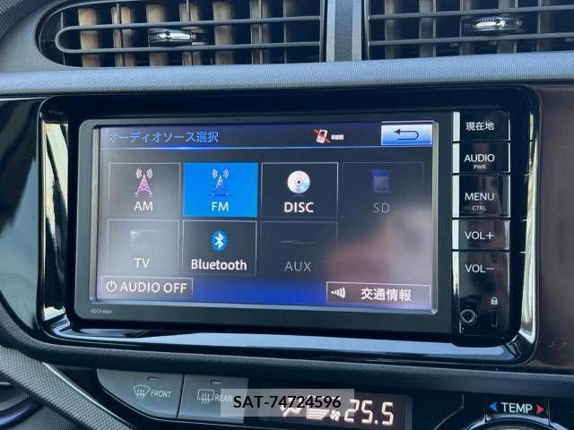 Toyota AQUA 2015-11 395694-4