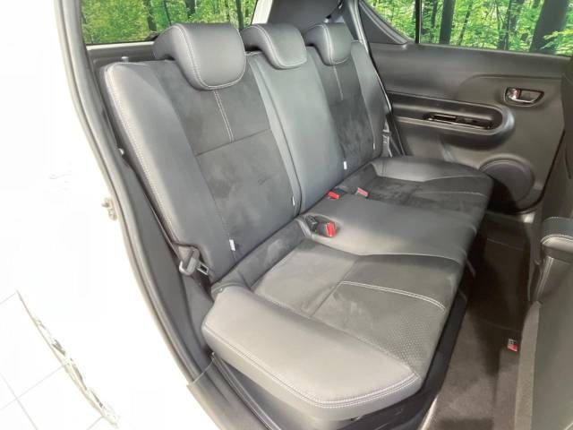 Toyota AQUA 2018-10 10725-9