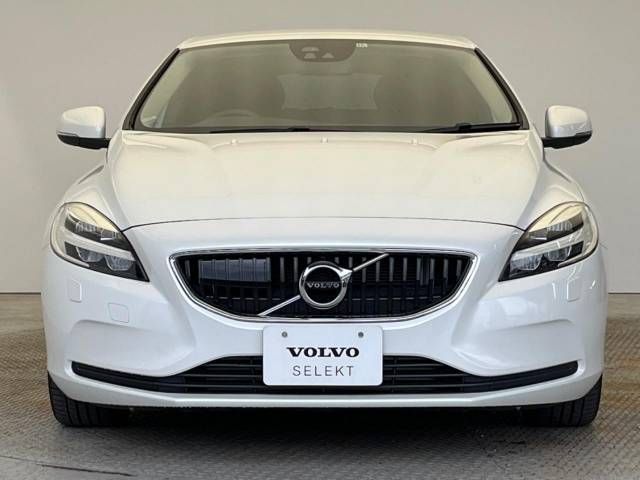 Volvo V40 2016-11 186849-16