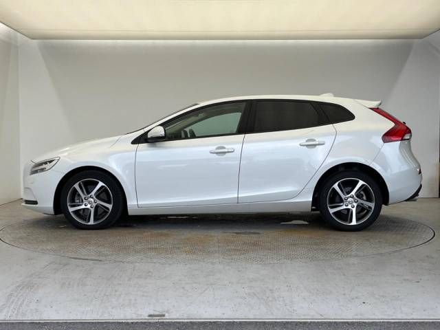 Volvo V40 2016-11 186849-17
