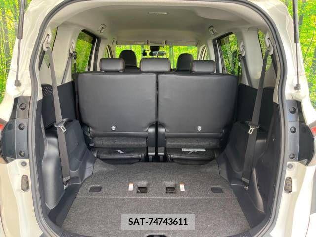 Toyota SIENTA 2018-01 394044-11