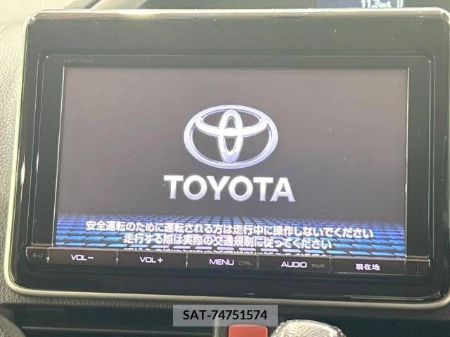 Toyota VOXY 2015-03 236879-3