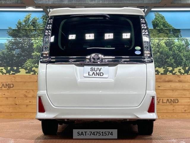 Toyota VOXY 2015-03 236879-15