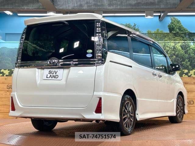 Toyota VOXY 2015-03 236879-17