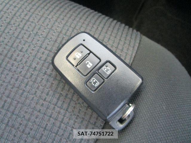 Toyota SIENTA 2018-11 381369-28