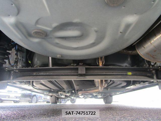 Toyota SIENTA 2018-11 381369-24