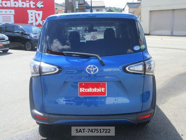 Toyota SIENTA 2018-11 381369-7