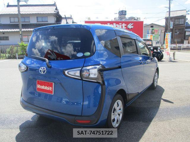 Toyota SIENTA 2018-11 381369-6