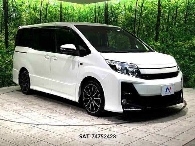 Toyota NOAH 2017-06 321523-19