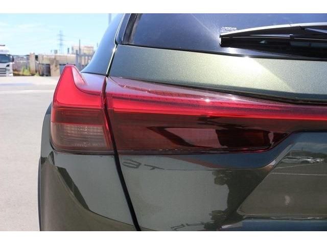 Lexus UX 2020-02 6784-5