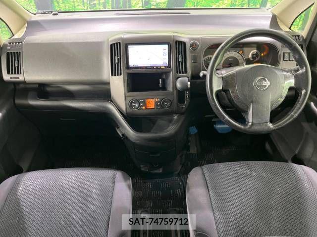 Nissan SERENA 2006-06 344916-1