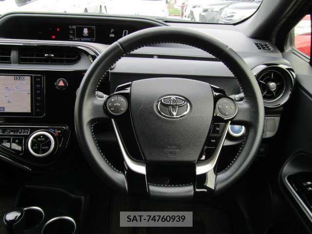 Toyota AQUA 2018-11 212091-15