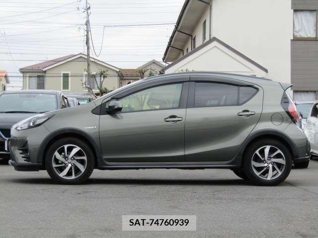 Toyota AQUA 2018-11 212091-4