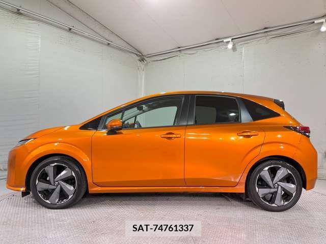 Nissan AURA 2021-08 213784-11