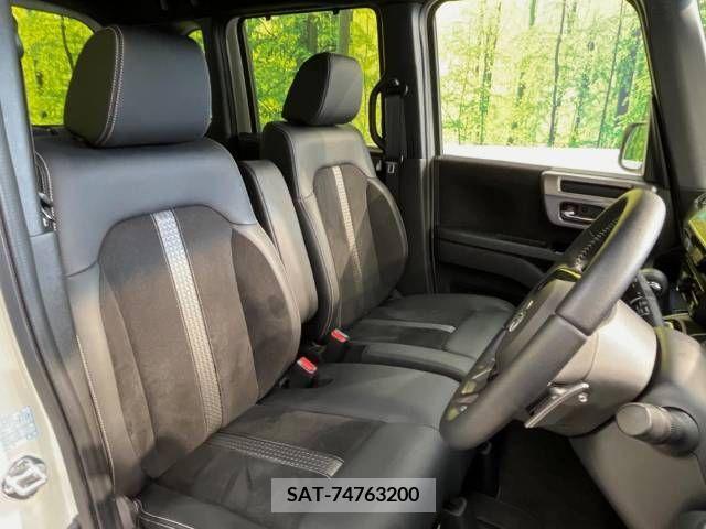 Honda N BOX CUSTOM 2022-04 331679-8