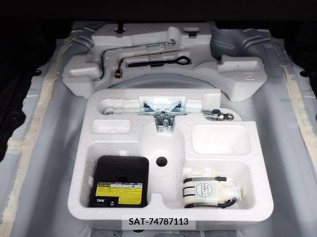 Toyota COROLLA AXIO 2017-02 334930-19