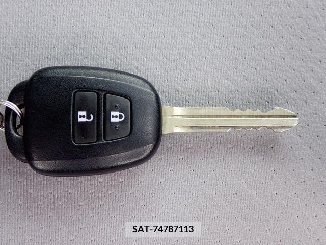 Toyota COROLLA AXIO 2017-02 334930-20