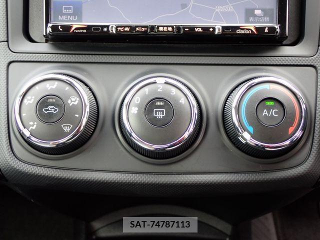 Toyota COROLLA AXIO 2017-02 334930-11
