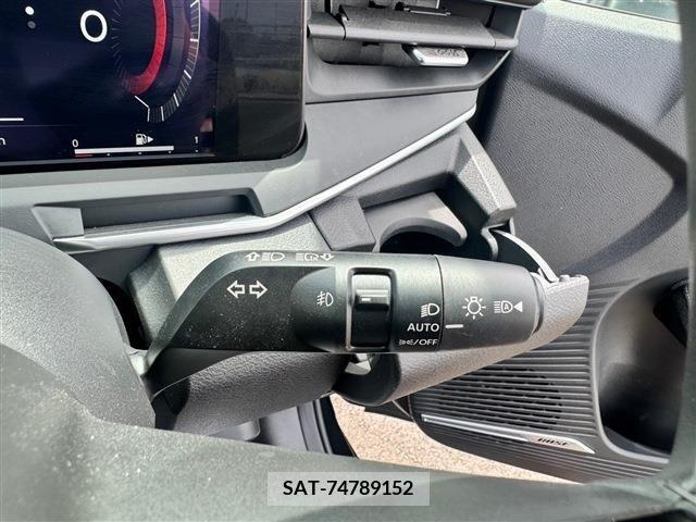 Nissan AURA 2023-02 374799-25