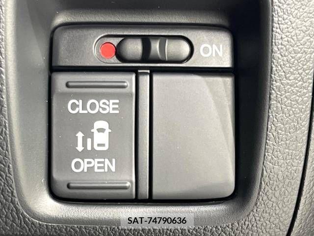 Honda N BOX 2016-02 333853-3