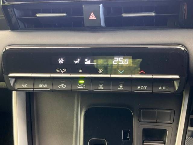 Toyota VOXY 2023-05 181202-5