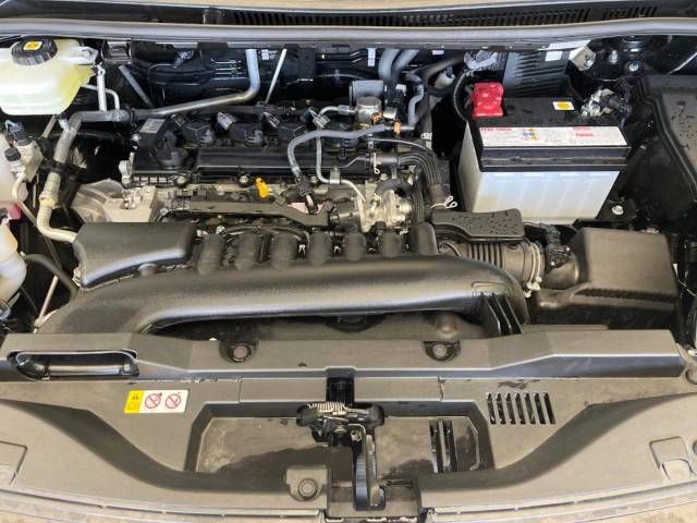 Toyota VOXY 2023-05 181202-18