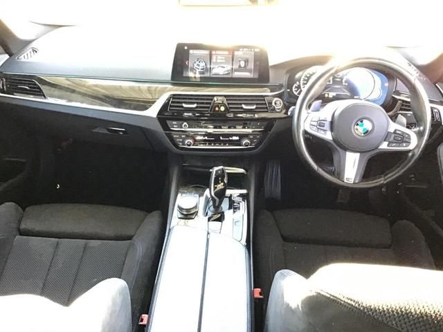 Bmw 5 SERIES 2017-06 18245-1