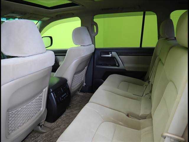 Toyota LAND CRUISER 2011-06 7213-28
