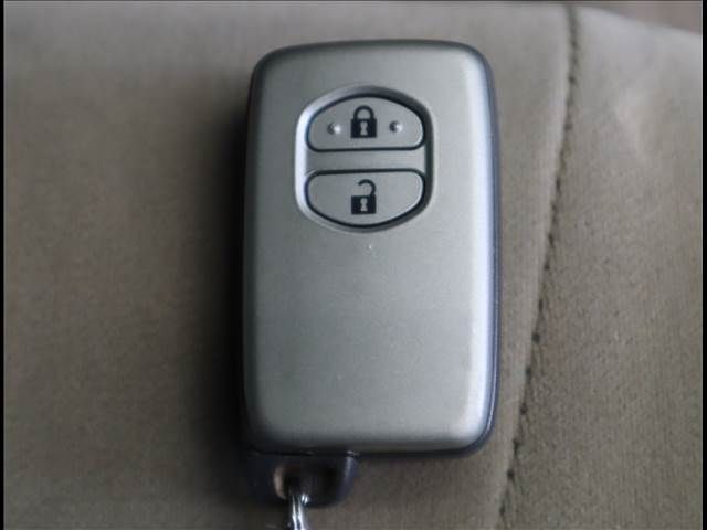 Toyota LAND CRUISER 2011-06 7213-11