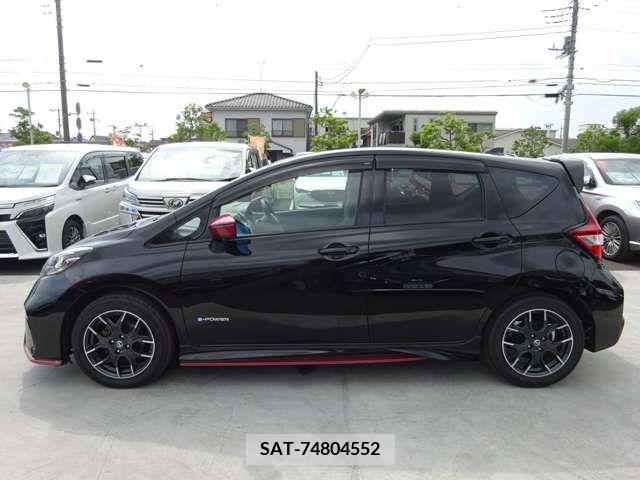 Nissan NOTE 2018-11 365446-8