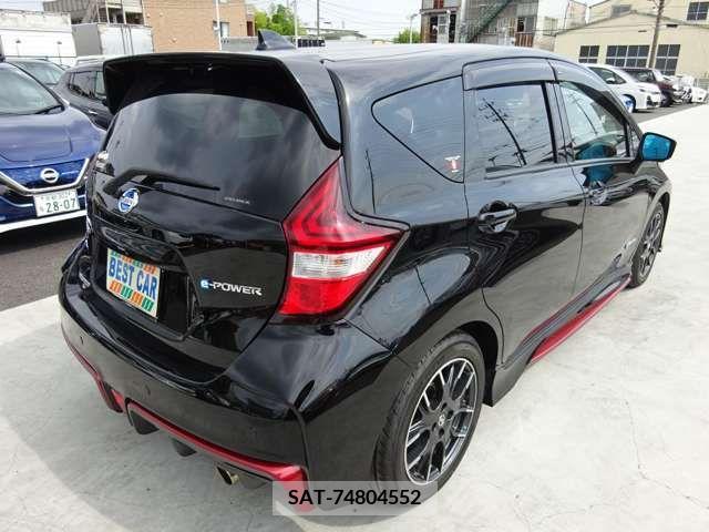 Nissan NOTE 2018-11 365446-6