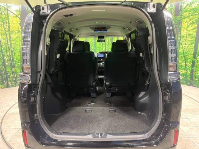 Toyota VOXY HYBRID 2015-02 13014-11
