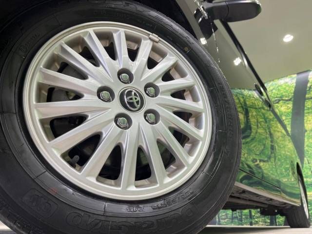Toyota VOXY HYBRID 2015-02 13014-14