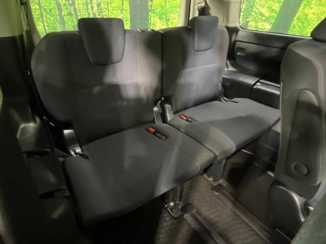 Toyota VOXY HYBRID 2015-02 13014-10