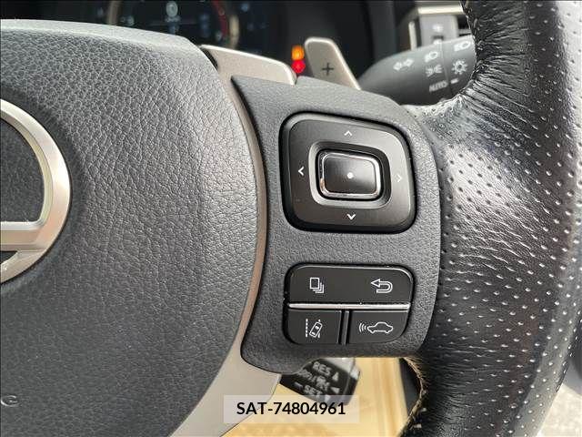 Lexus IS 2016-10 206866-11