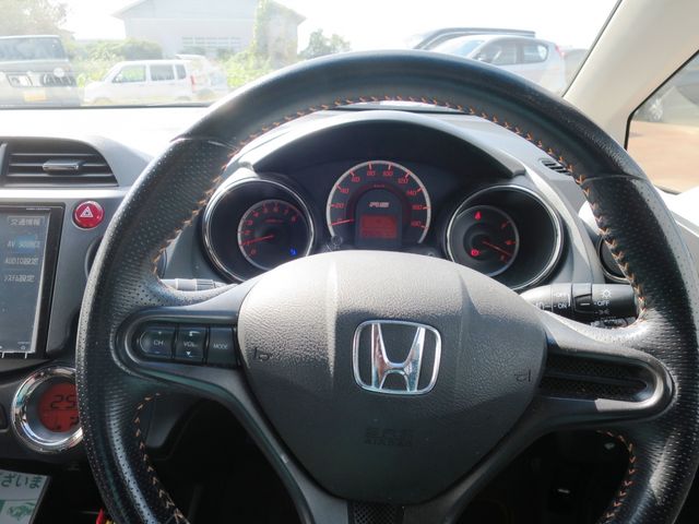 Honda FIT 2013-04 19076-11